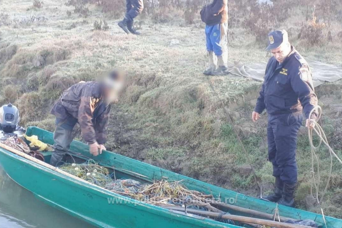 Plase de pescuit în lungime de aproximativ 400 m, confiscate de poliţiştii de frontieră călărăşeni