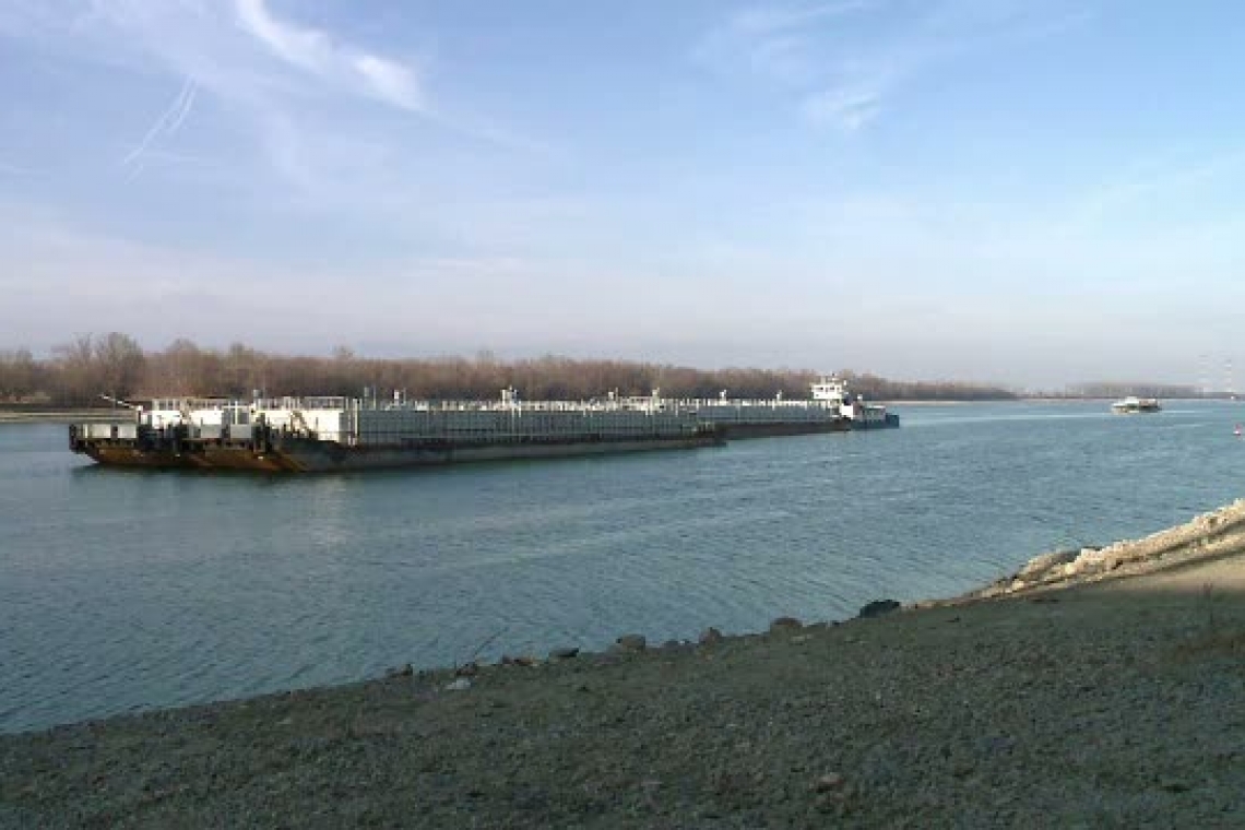 C. Drulă, răspuns la interpelarea senatorului Cionoiu: Zona de intrare de la Dunăre pe Brațul Borcea km 100, spre portul Călărași la km 90, a constituit permanent o problemă pentru navigație
