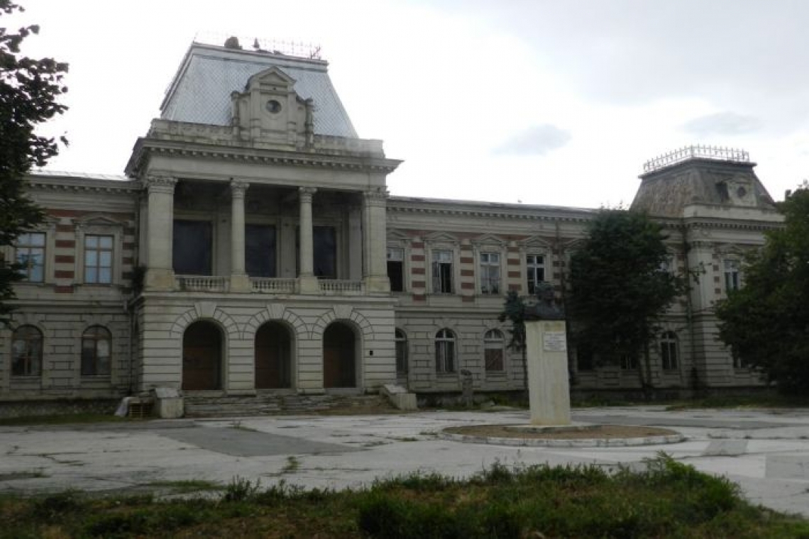 MDLPA | Obiectivul de investiţii „Reabilitarea Palatului Administrativ Călăraşi” se află în evidenţa CNI