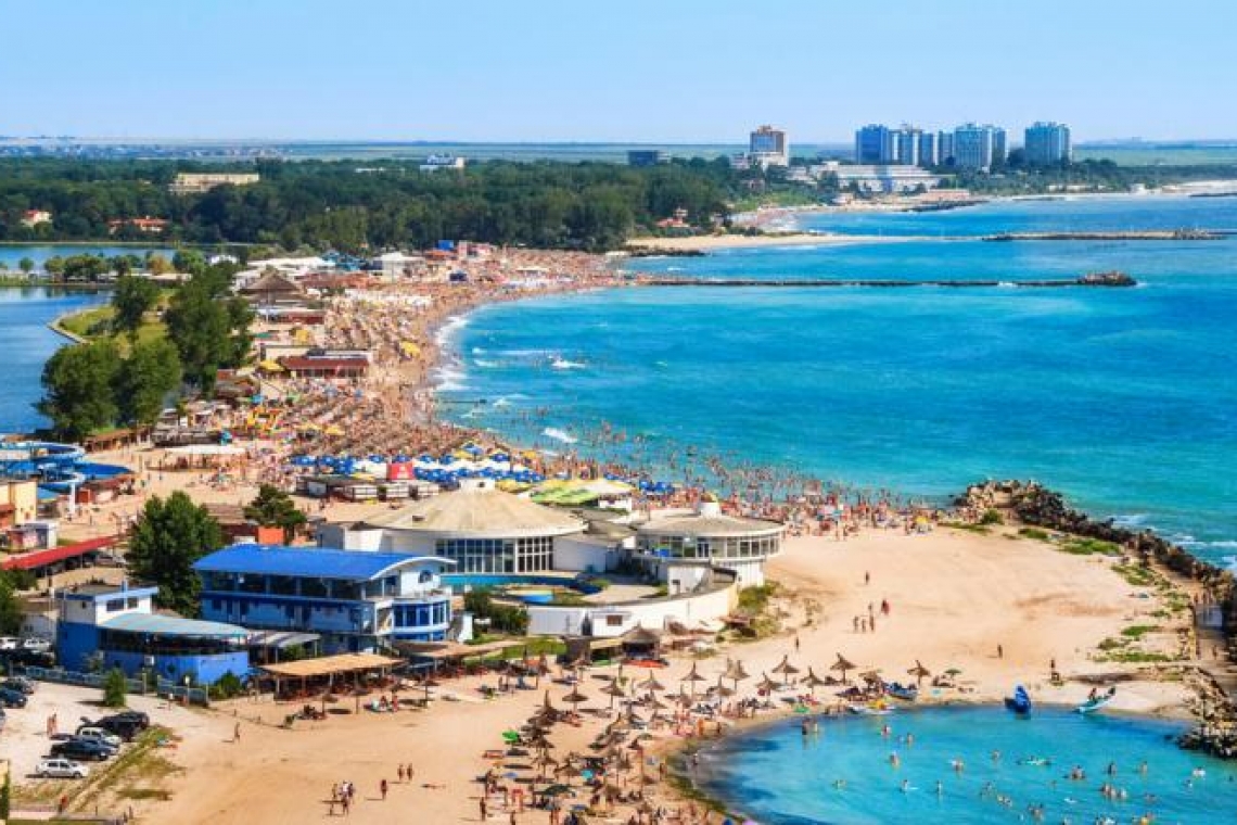 De la 1 septembrie, pachetele turistice pe litoralul românesc vor fi mai ieftine cu până la 70%