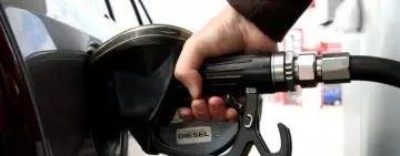 Guvernul a reglementat acordarea unei compensări de 0,50 LEI/litrul de carburant, la pompă
