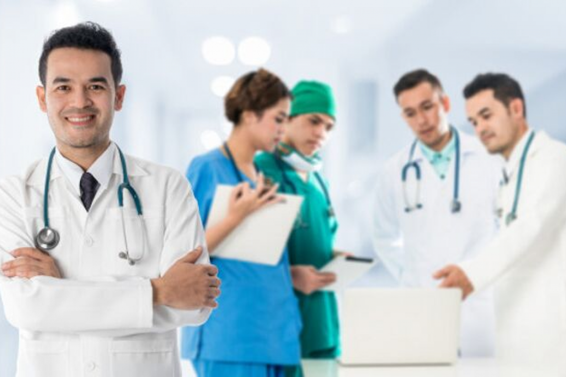 PSD: Șanse sporite pentru medicii rezidenţi de a practica medicina în spitalele publice