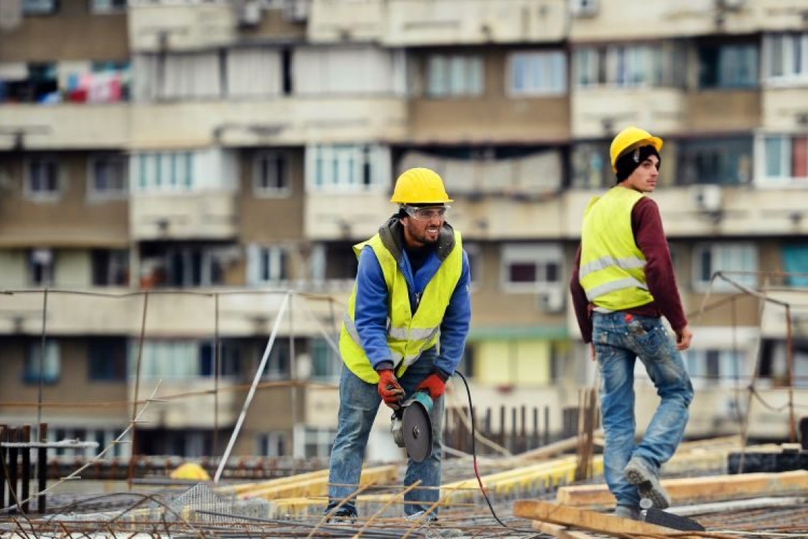 140.000 de muncitori străini ar putea veni la muncă în România în 2024