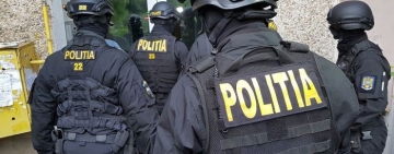 IPJ Călărași | Bărbat reținut de polițiști pentru violență în familie, violare de domiciliu și lipsire de libertate